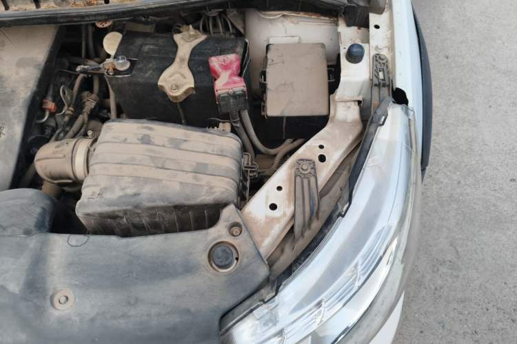 Used FORTHING Joyear X3 2015 1.5L Comfort Model Engine Bay Left