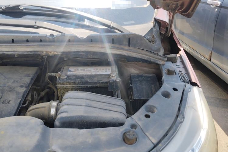 Used FORTHING Joyear X3 2015 1.5L Comfort Model Engine Bay Left