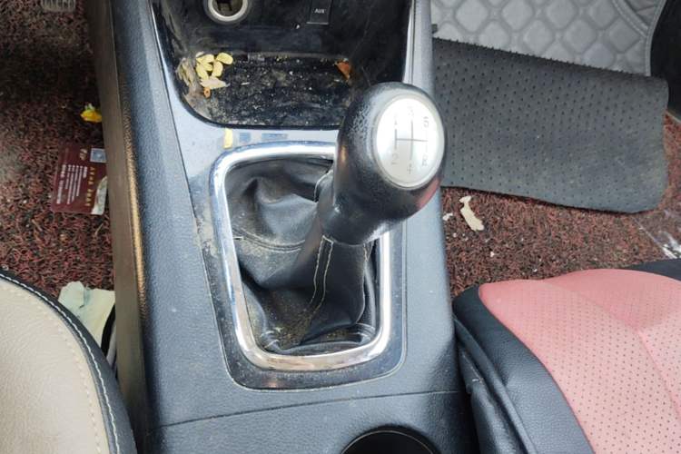 Used FORTHING Joyear X3 2015 1.5L Comfort Model Gear Lever