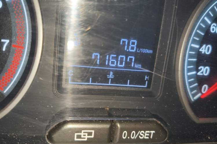 Used FORTHING Joyear X3 2015 1.5L Luxury Model Odometer Close Up