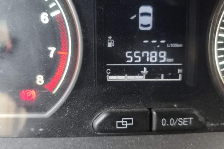 Used FORTHING Joyear X3 2015 1.5L Comfort Model Odometer Close Up