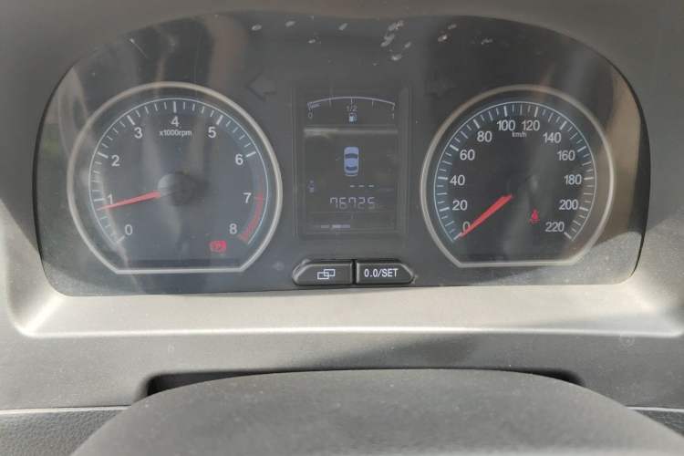 Used FORTHING Joyear X3 2015 1.5L Luxury Model Odometer Close Up