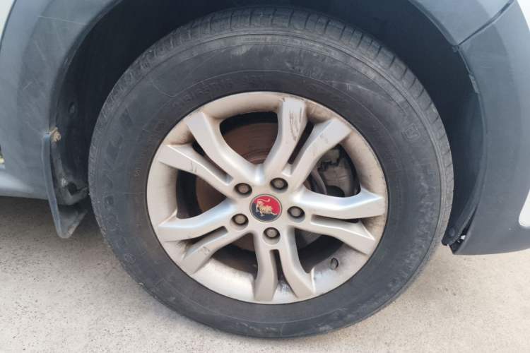 Used FORTHING Joyear X3 2015 1.5L Comfort Model Right Front Wheel Hub
