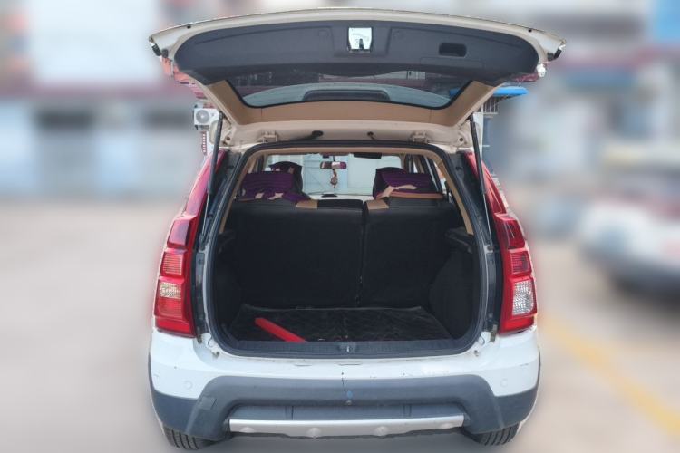 Used FORTHING Joyear X3 2015 1.5L Comfort Model Trunk