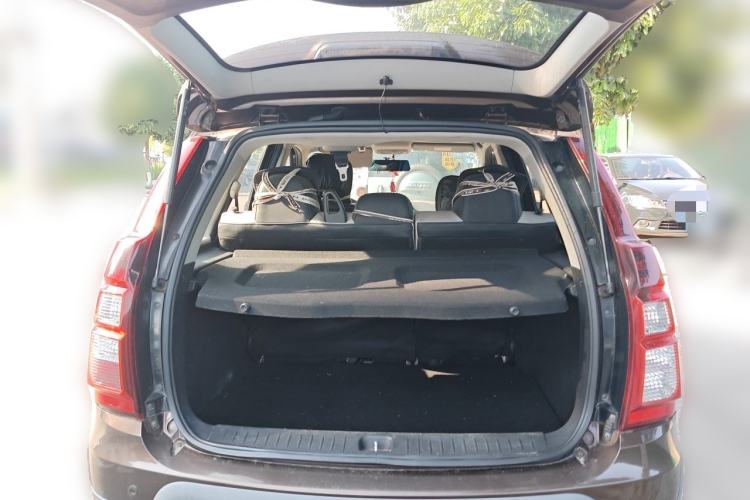 Used FORTHING Joyear X3 2015 1.5L Luxury Model Trunk