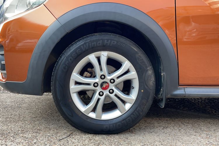 Used FORTHING Joyear X3 2015 1.5L Comfort Model Exterior 1