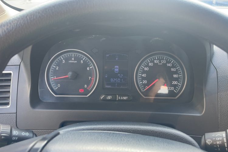 Used FORTHING Joyear X3 2015 1.5L Comfort Model Odometer Close Up