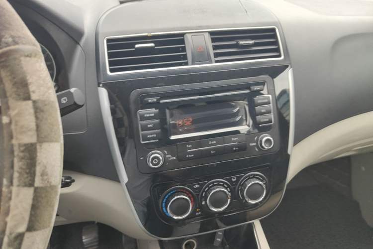 Used FORTHING Joyear X3 2015 1.5L Comfort Model Audio And AC Panel