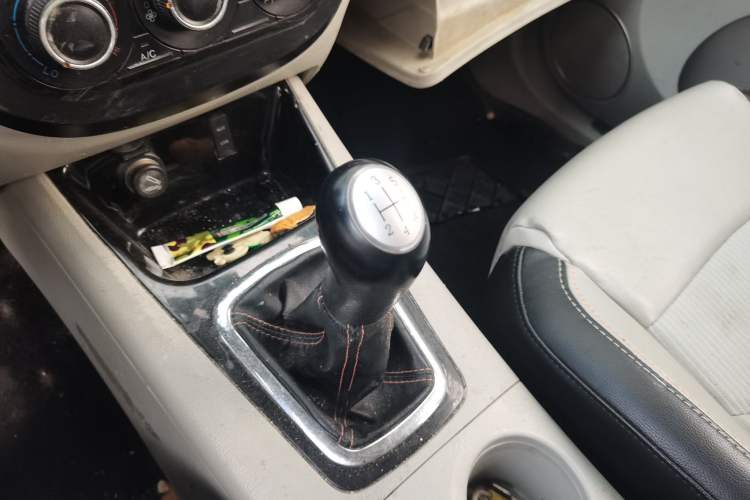 Used FORTHING Joyear X3 2015 1.5L Comfort Model Gear Lever
