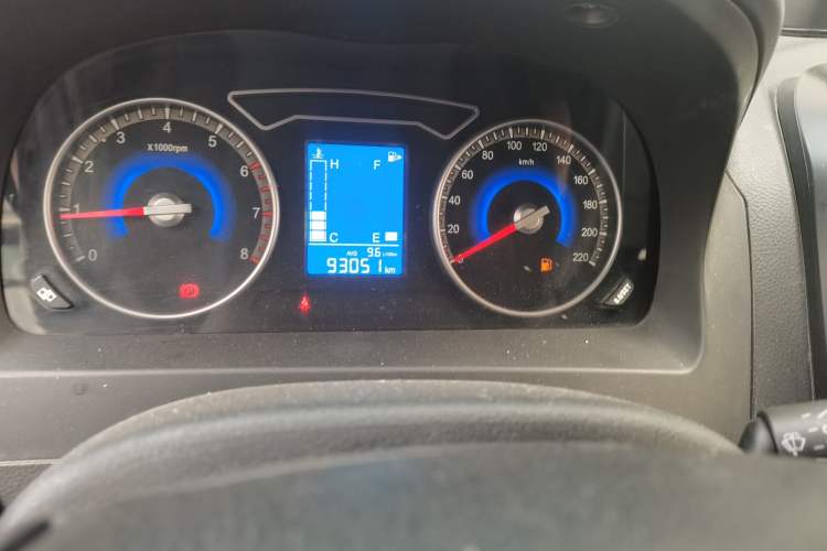 Used FORTHING Joyear X3 2015 1.5L Comfort Model Odometer Close Up