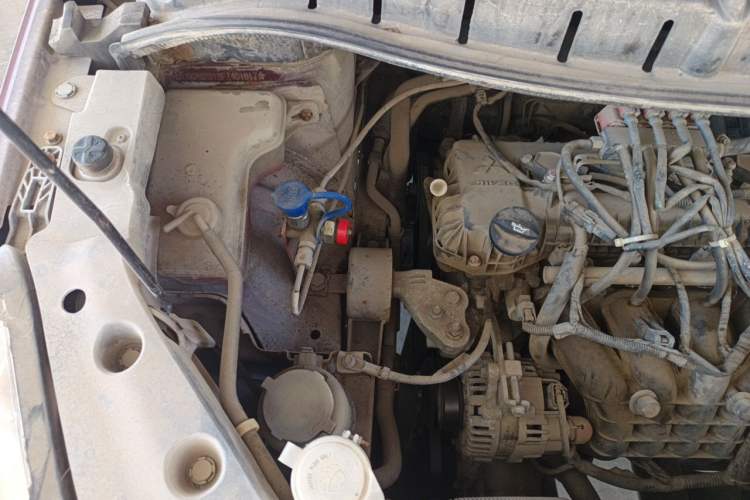 Used FORTHING Joyear X3 2015 1.5L Comfort Model Engine Bay Right