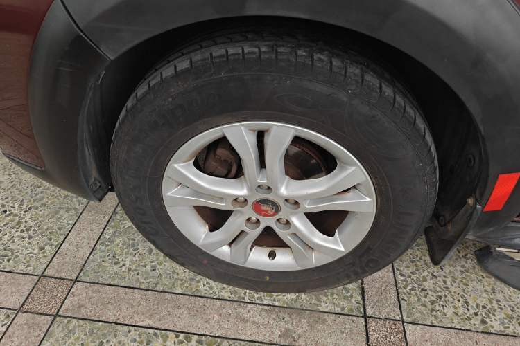 Used FORTHING Joyear X3 2015 1.5L Comfort Model Exterior 4