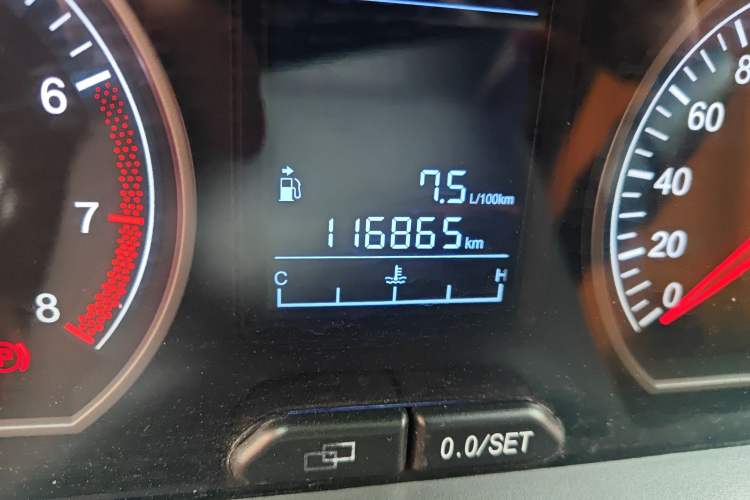 Used FORTHING Joyear X3 2015 1.5L Comfort Model Odometer Close Up