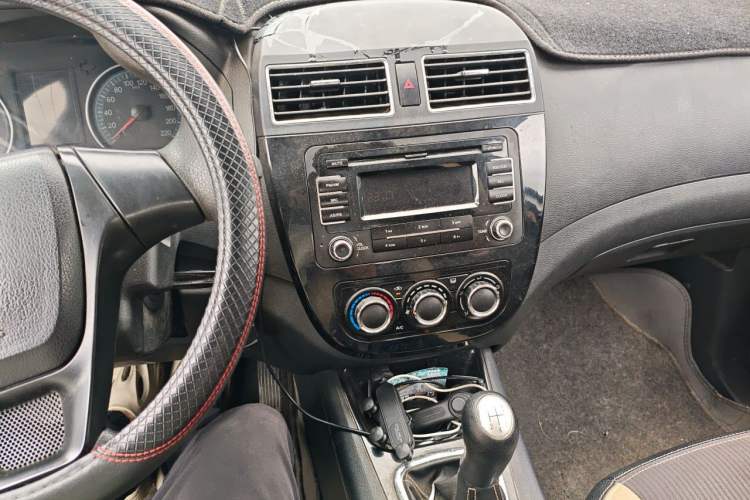 Used FORTHING Joyear X3 2015 1.5L Comfort Model Audio And AC Panel