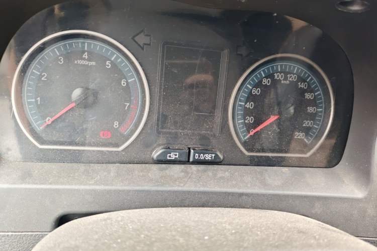 Used FORTHING Joyear X3 2015 1.5L Comfort Model Odometer Close Up