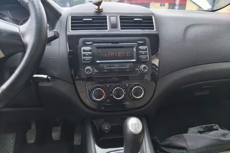 Used FORTHING Joyear X3 2015 1.5L Luxury Model Audio And AC Panel