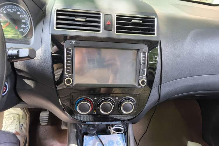 Used FORTHING Joyear X3 2015 1.5L Comfort Model Audio And AC Panel