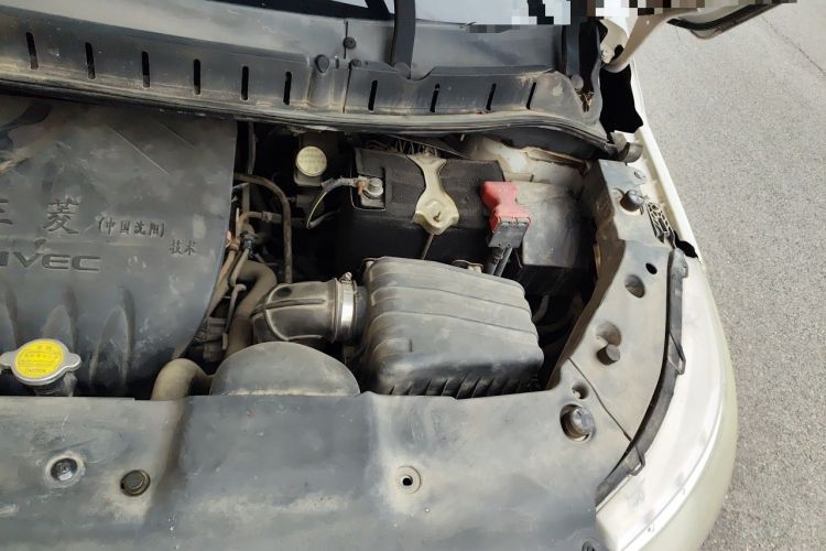Used FORTHING Joyear X3 2015 1.5L Luxury Model Engine Bay Left