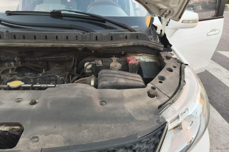 Used FORTHING Joyear X3 2015 1.5L Comfort Model Engine Bay Left