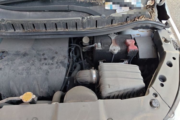Used FORTHING Joyear X3 2015 1.5L Comfort Model Engine Bay Left