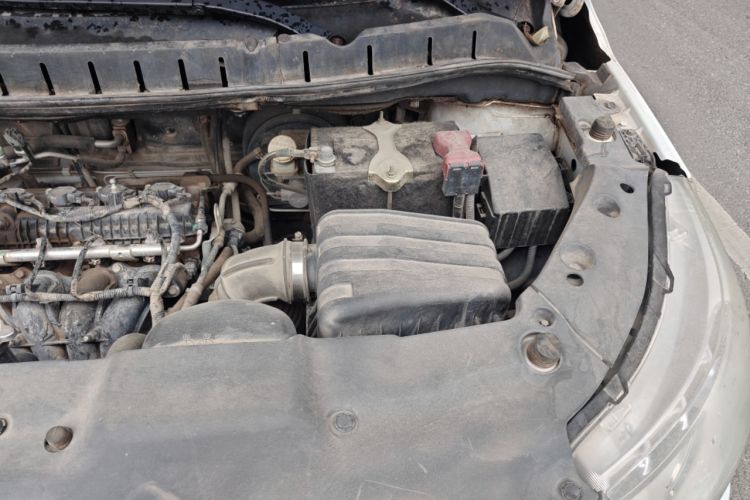 Used FORTHING Joyear X3 2015 1.5L Comfort Model Engine Bay Left