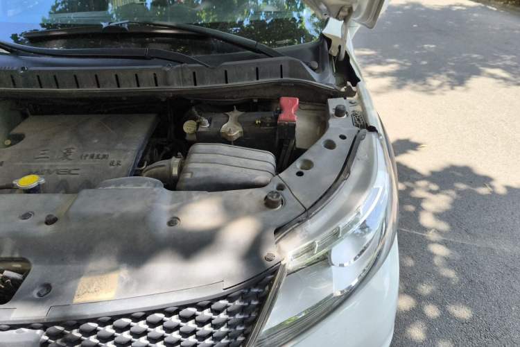 Used FORTHING Joyear X3 2015 1.5L Comfort Model Engine Bay Left