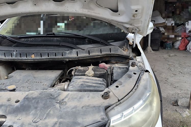 Used FORTHING Joyear X3 2015 1.5L Luxury Model Engine Bay Left