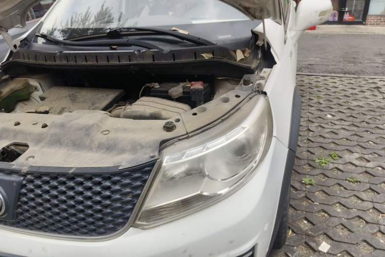 Used FORTHING Joyear X3 2015 1.5L Comfort Model Engine Bay Left