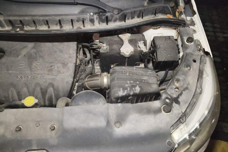 Used FORTHING Joyear X3 2015 1.5L Comfort Model Engine Bay Left