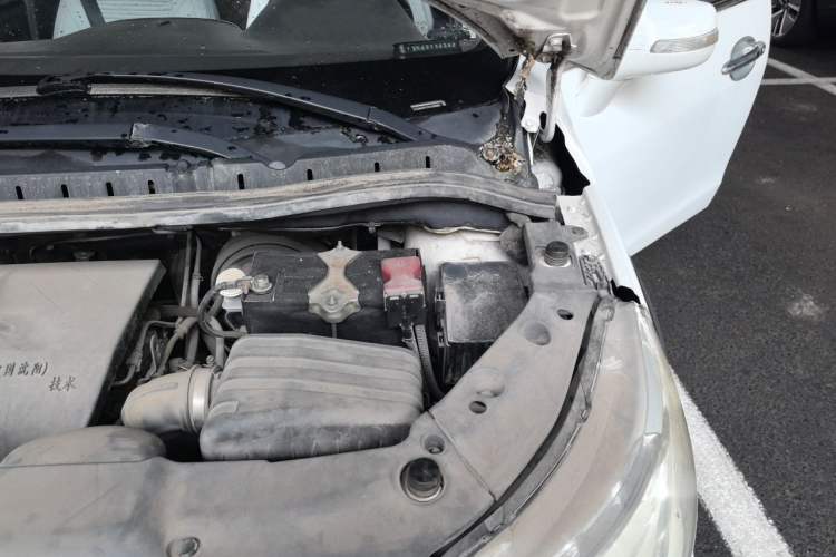 Used FORTHING Joyear X3 2015 1.5L Comfort Model Engine Bay Left