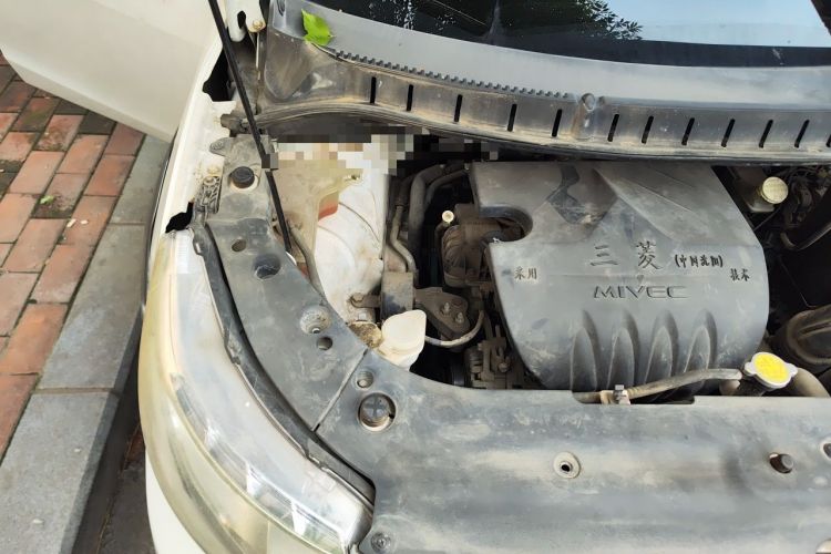 Used FORTHING Joyear X3 2015 1.5L Luxury Model Engine Bay Right