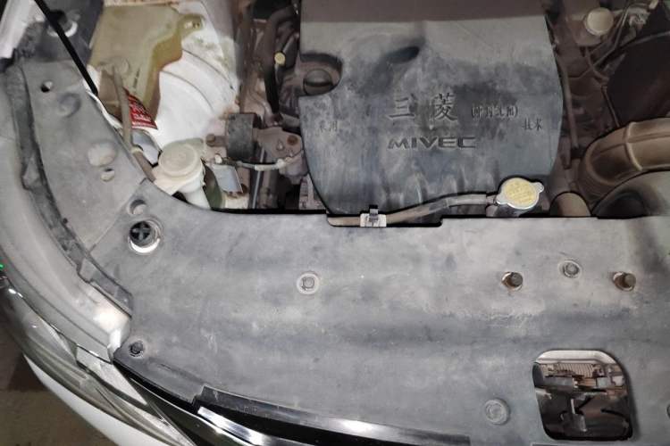 Used FORTHING Joyear X3 2015 1.5L Comfort Model Engine Bay Right