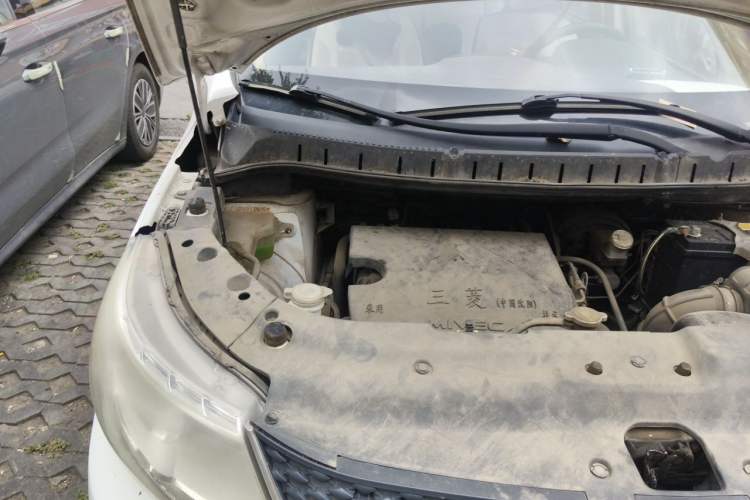 Used FORTHING Joyear X3 2015 1.5L Comfort Model Engine Bay Right