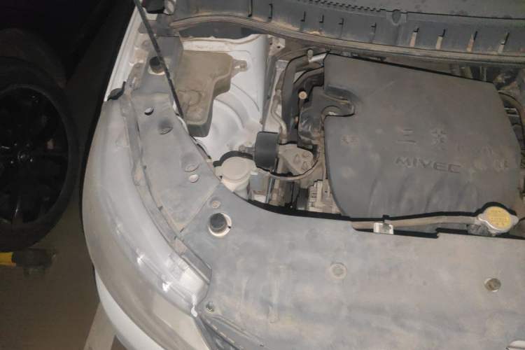 Used FORTHING Joyear X3 2015 1.5L Deluxe Model Engine Bay Right