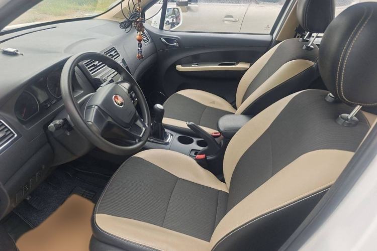 Used FORTHING Joyear X3 2015 1.5L Comfort Model Interior 1