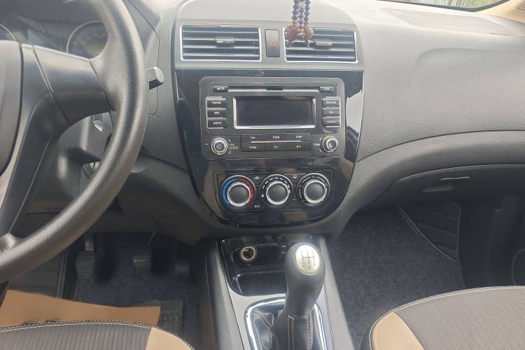 Used FORTHING Joyear X3 2015 1.5L Comfort Model Interior 6