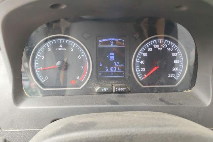 Used FORTHING Joyear X3 2015 1.5L Luxury Model Odometer Close Up