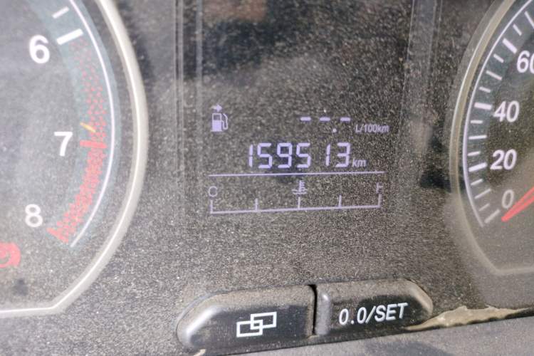 Used FORTHING Joyear X3 2015 1.5L Luxury Model Odometer Close Up