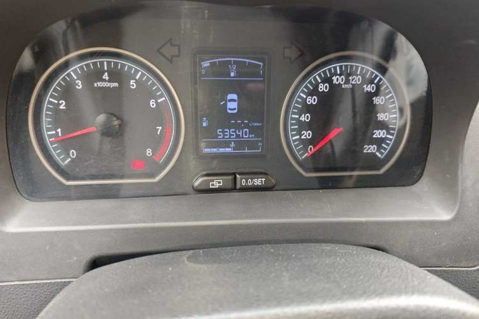Used FORTHING Joyear X3 2015 1.5L Comfort Model Odometer Close Up