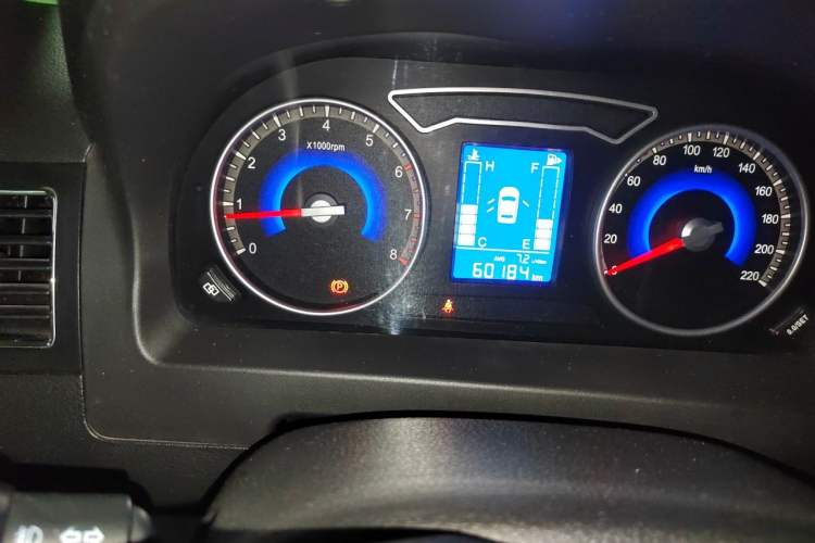 Used FORTHING Joyear X3 2015 1.5L Comfort Model Odometer Close Up