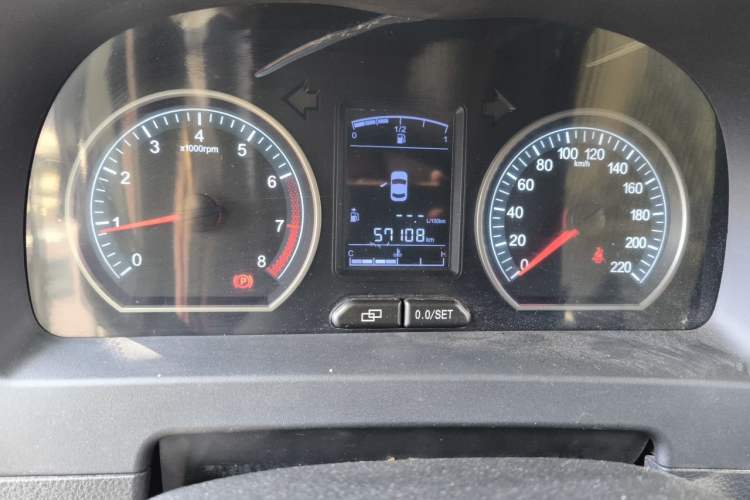 Used FORTHING Joyear X3 2015 1.5L Comfort Model Odometer Close Up