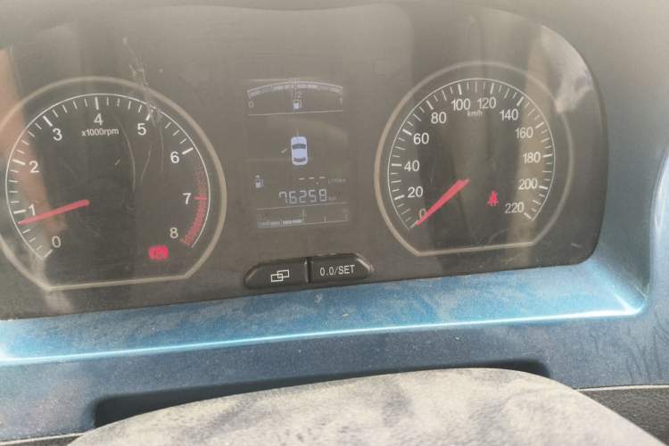 Used FORTHING Joyear X3 2015 1.5L Comfort Model Odometer Close Up
