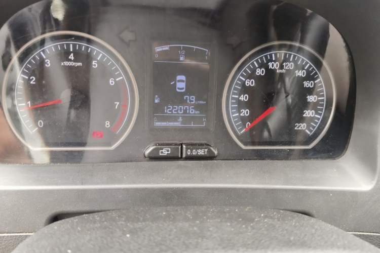 Used FORTHING Joyear X3 2015 1.5L Comfort Model Odometer Close Up