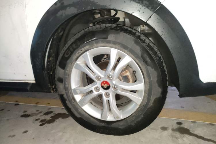 Used FORTHING Joyear X3 2015 1.5L Luxury Model Right Front Wheel Hub