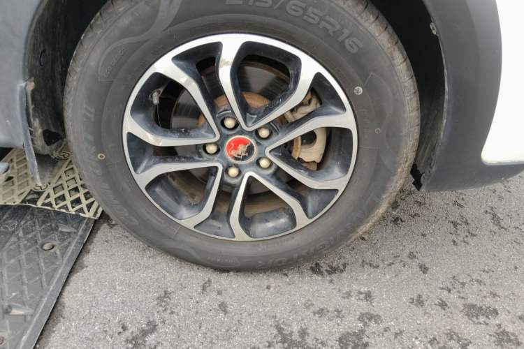 Used FORTHING Joyear X3 2015 1.5L Comfort Model Right Front Wheel Hub