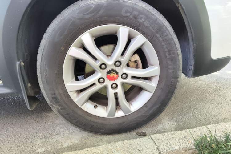 Used FORTHING Joyear X3 2015 1.5L Comfort Model Right Front Wheel Hub