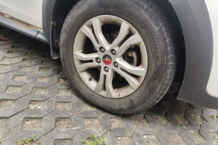 Used FORTHING Joyear X3 2015 1.5L Comfort Model Right Front Wheel Hub