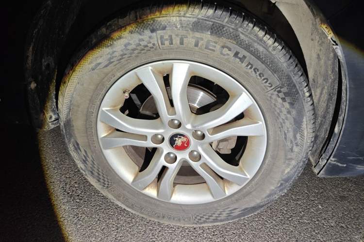 Used FORTHING Joyear X3 2015 1.5L Comfort Model Right Front Wheel Hub