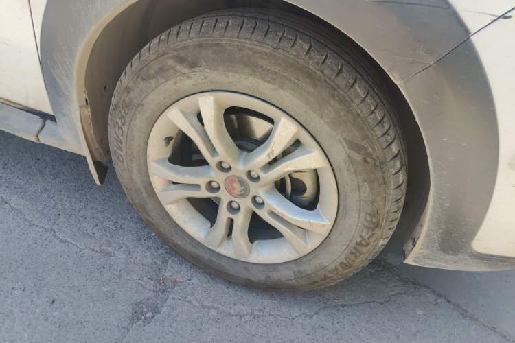 Used FORTHING Joyear X3 2015 1.5L Comfort Model Right Front Wheel Hub