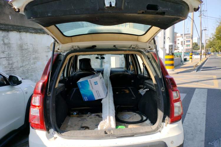 Used FORTHING Joyear X3 2015 1.5L Luxury Model Trunk